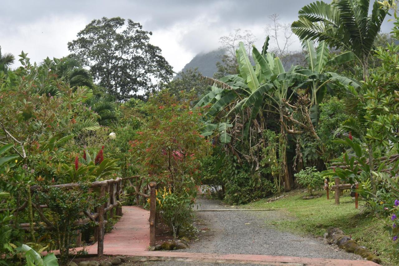 Hotel Roca Negra Del Arenal Ла Фортуна Экстерьер фото